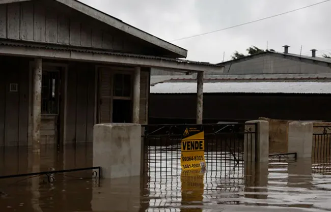 Lluvias torrenciales dejan seis muertos en Pernambuco, noreste de Brasil