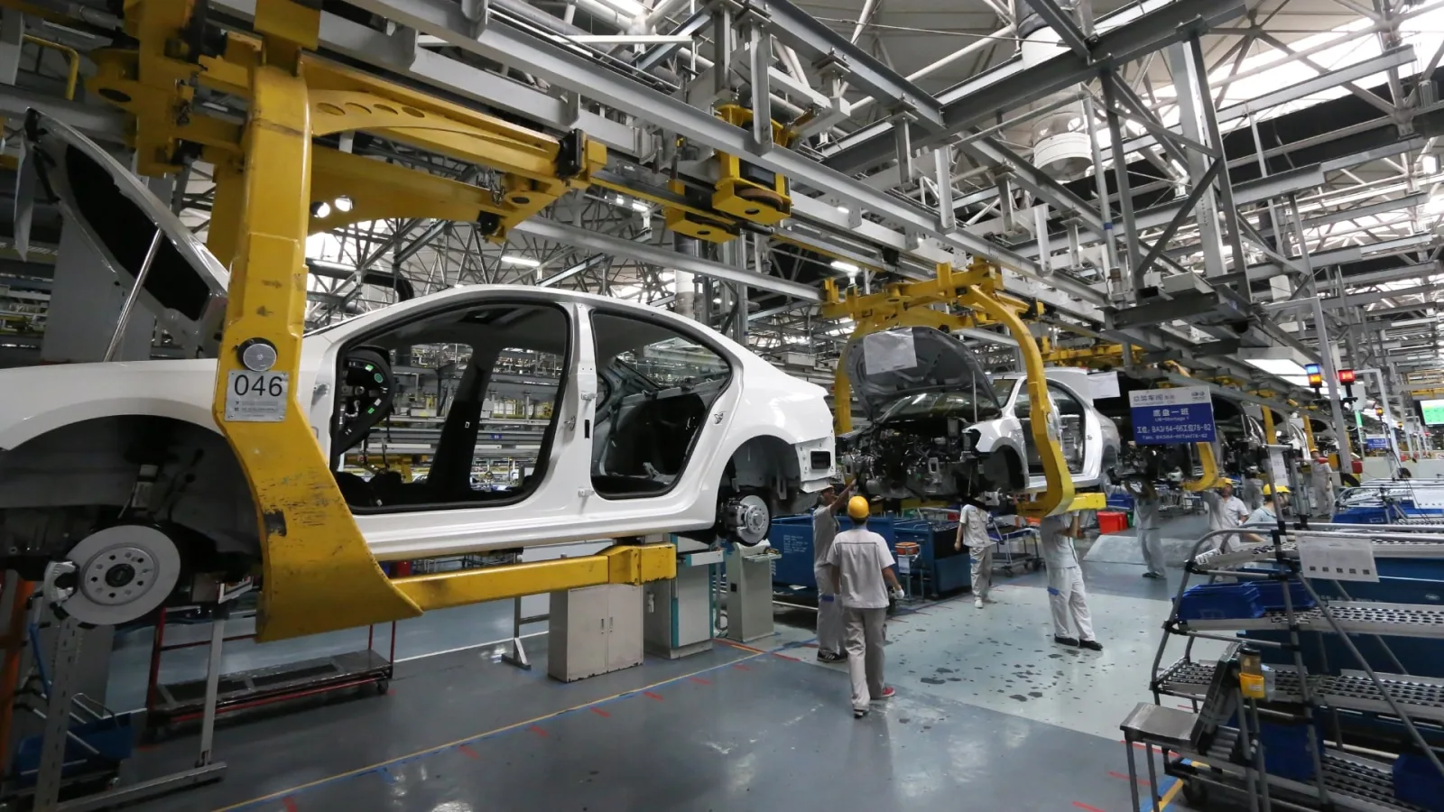 Los sectores exportadores lideran el rebote de actividad en marzo, mientras demanda interna sigue débil