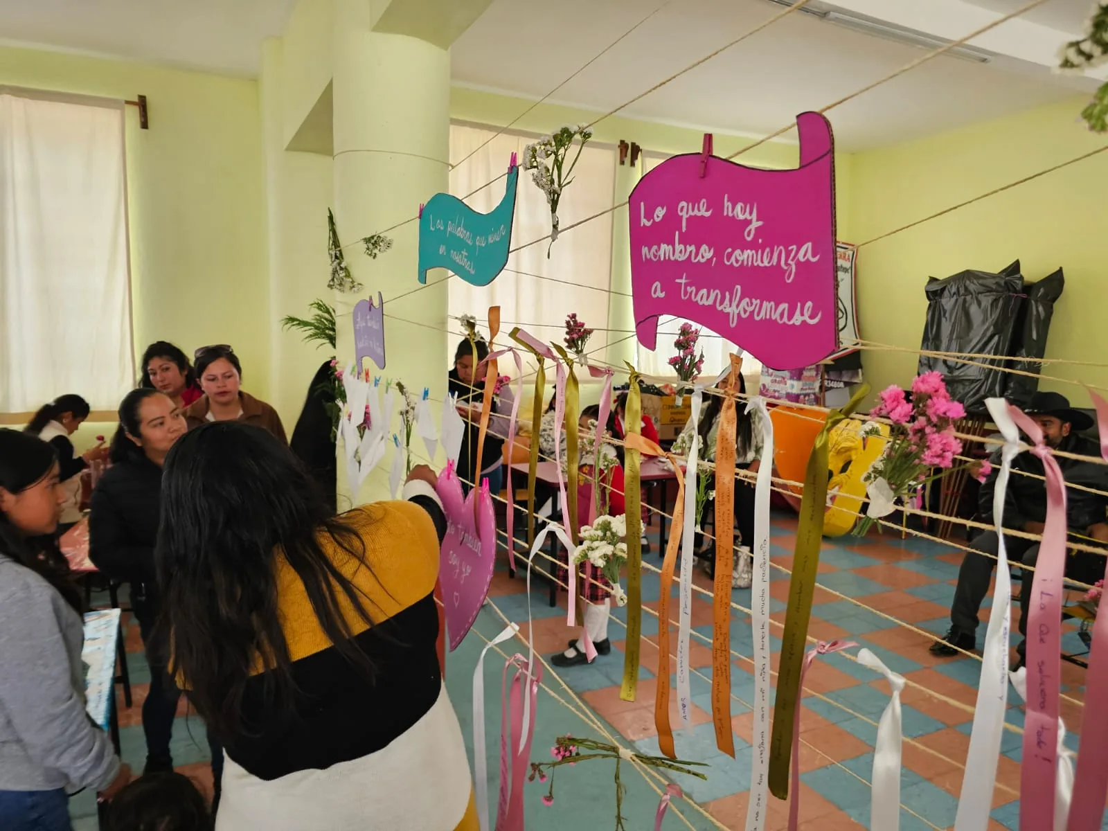 Madres de Cuyoaco utilizan la escritura para expresar y reflexionar sobre su maternidad