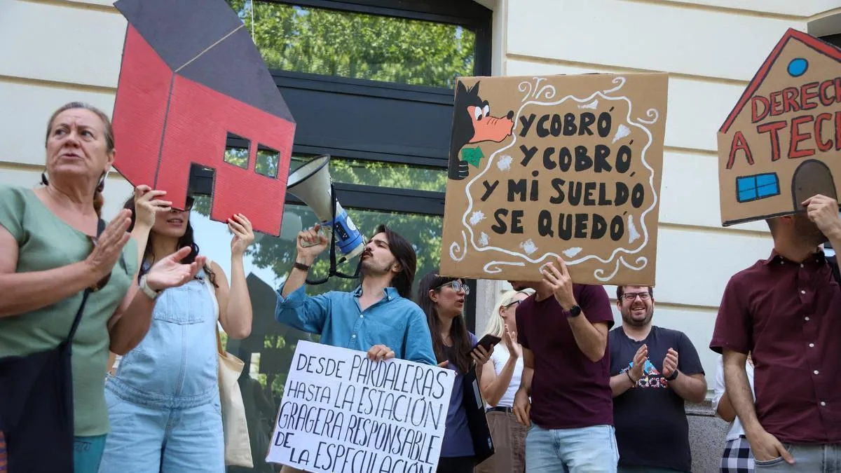 Manifestación en Badajoz reclama regulación urgente de los alquileres y vivienda digna
