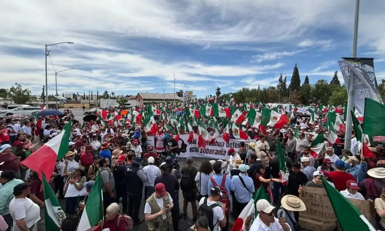 Marcha de Morena en Chihuahua contra gobernadora registra baja asistencia
