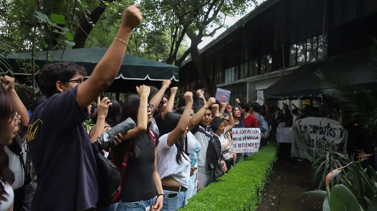 Mario Delgado solicita diálogo con estudiantes del IPN y exige reunión con Sheinbaum