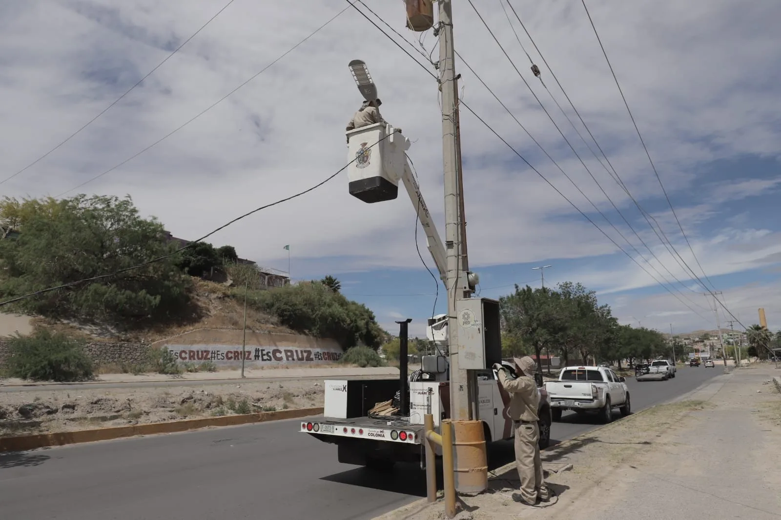 Mejoran iluminación y seguridad en el bulevar Bernardo Norzagaray tras rehabilitación integral
