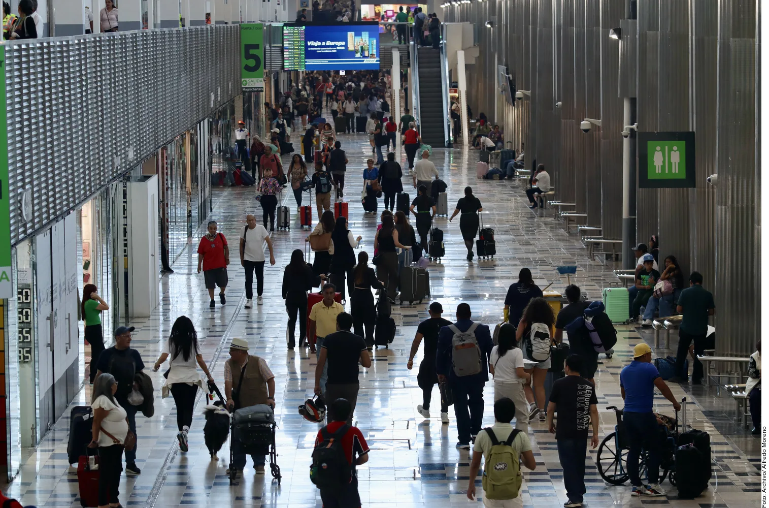 México aplica restricciones temporales a viajeros desde zonas afectadas por ébola