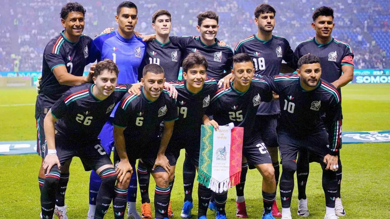 México presenta elegante jersey negro con bordados artesanales para Mundial 2026