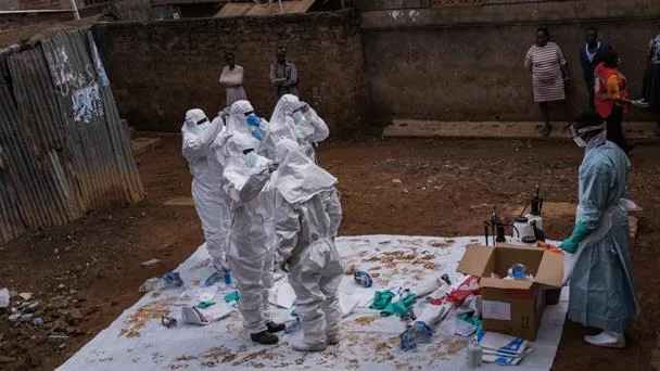 Negación y miedo complican la lucha contra el ébola en el este de RD Congo