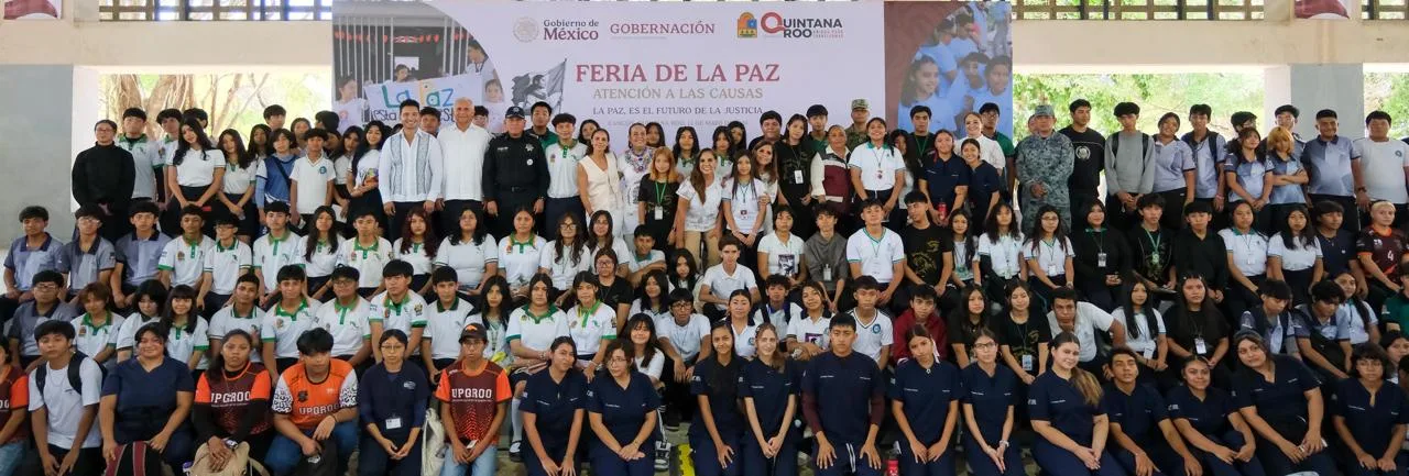 Organizan en Villas Otoch Paraíso la Primera Feria de la Paz con más de 50 dependencias