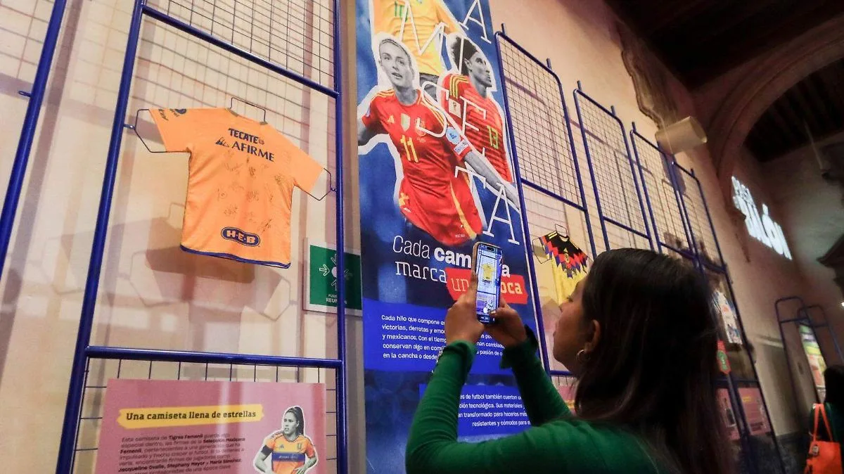 Pasa el balón”, exposición que muestra el impacto cultural y económico del fútbol