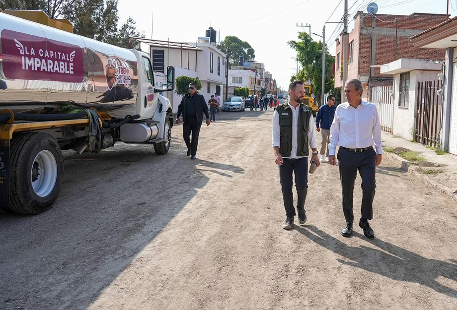 Pepe Chedraui impulsa renovación vial con el Tren Capitalino de Pavimentación en Puebla