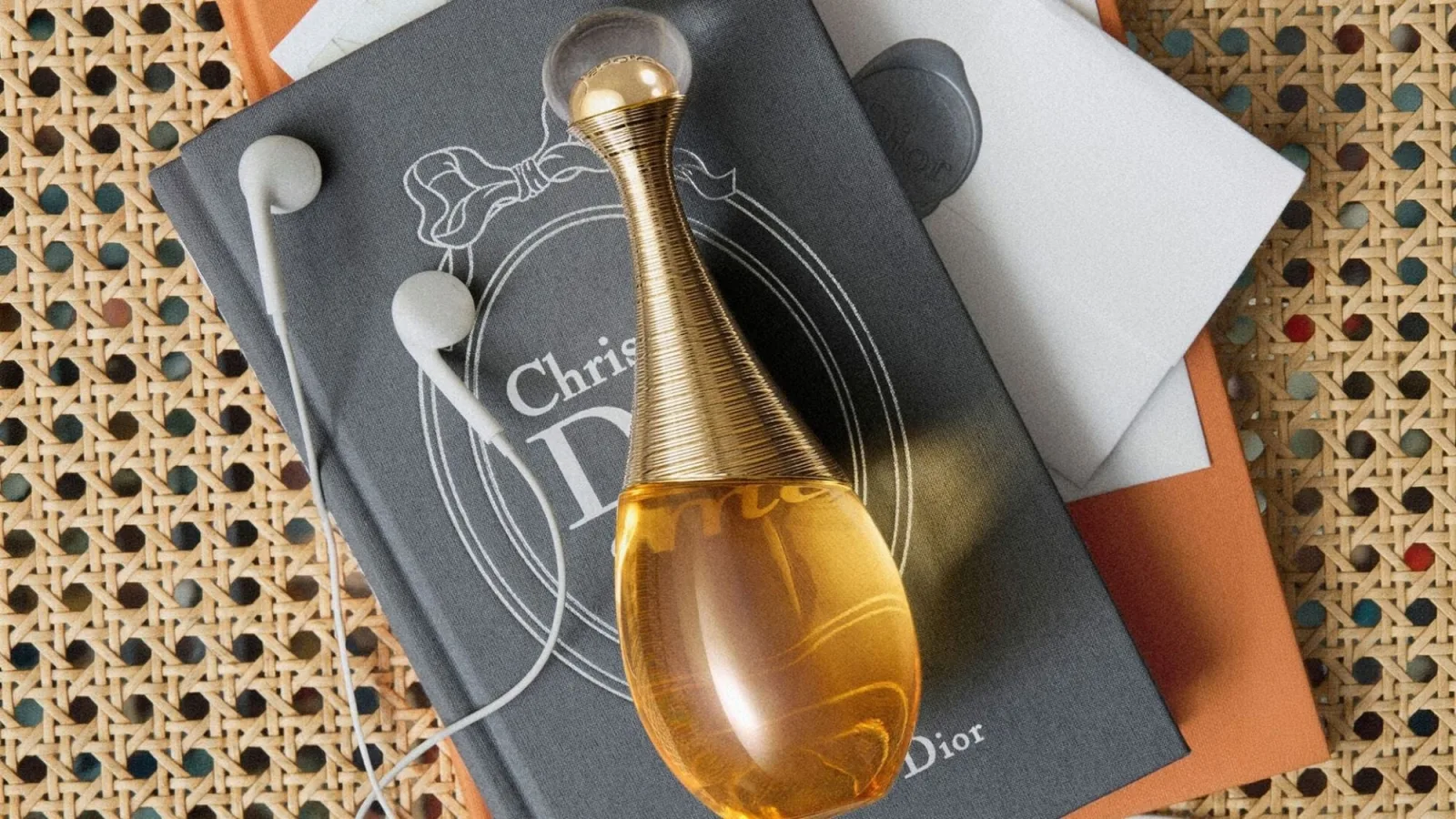 perfumes sostienen crecimiento de LVMH gracias a Dior y otras marcas clave
