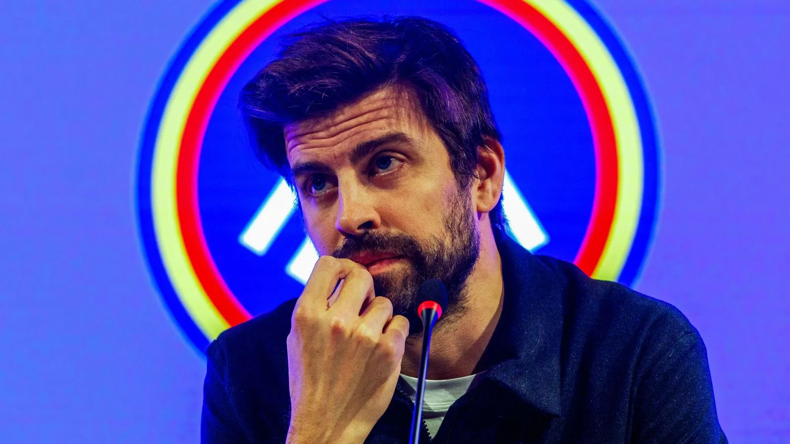 Piqué enfrenta una sanción histórica tras amenazar al árbitro en el túnel del Andorra