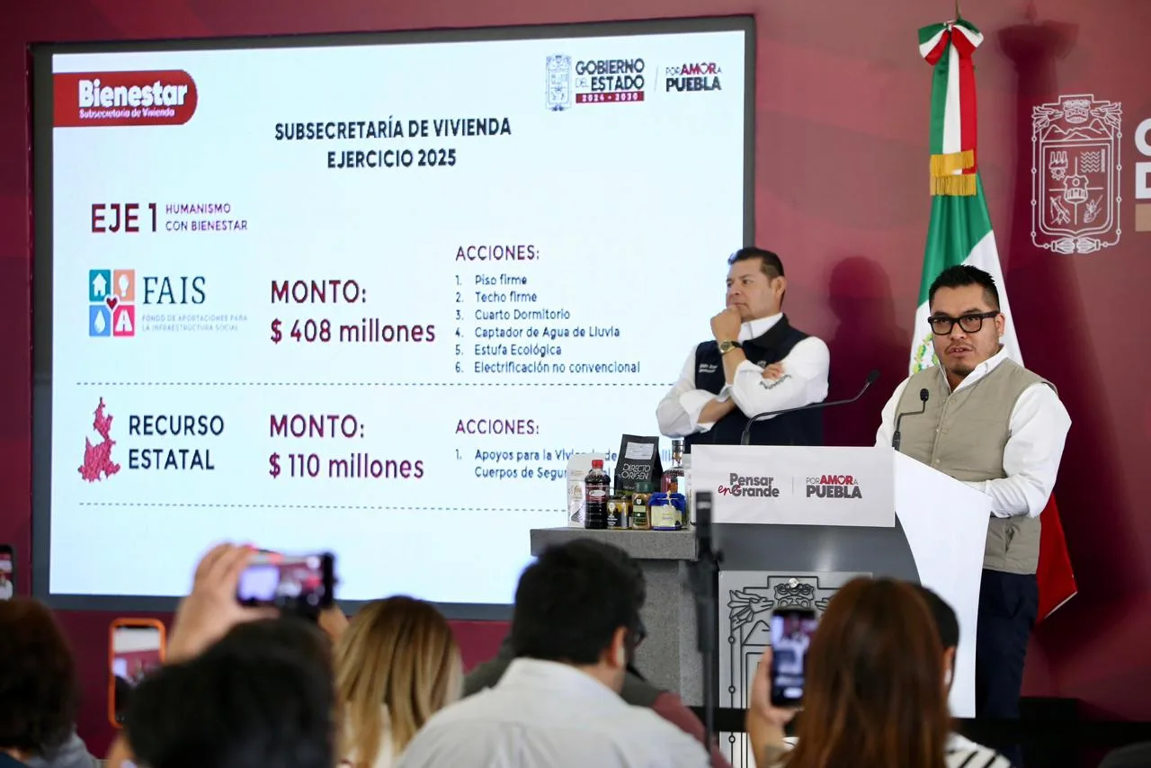 Puebla construye 1,600 viviendas para policías y bomberos en San José Chiapa
