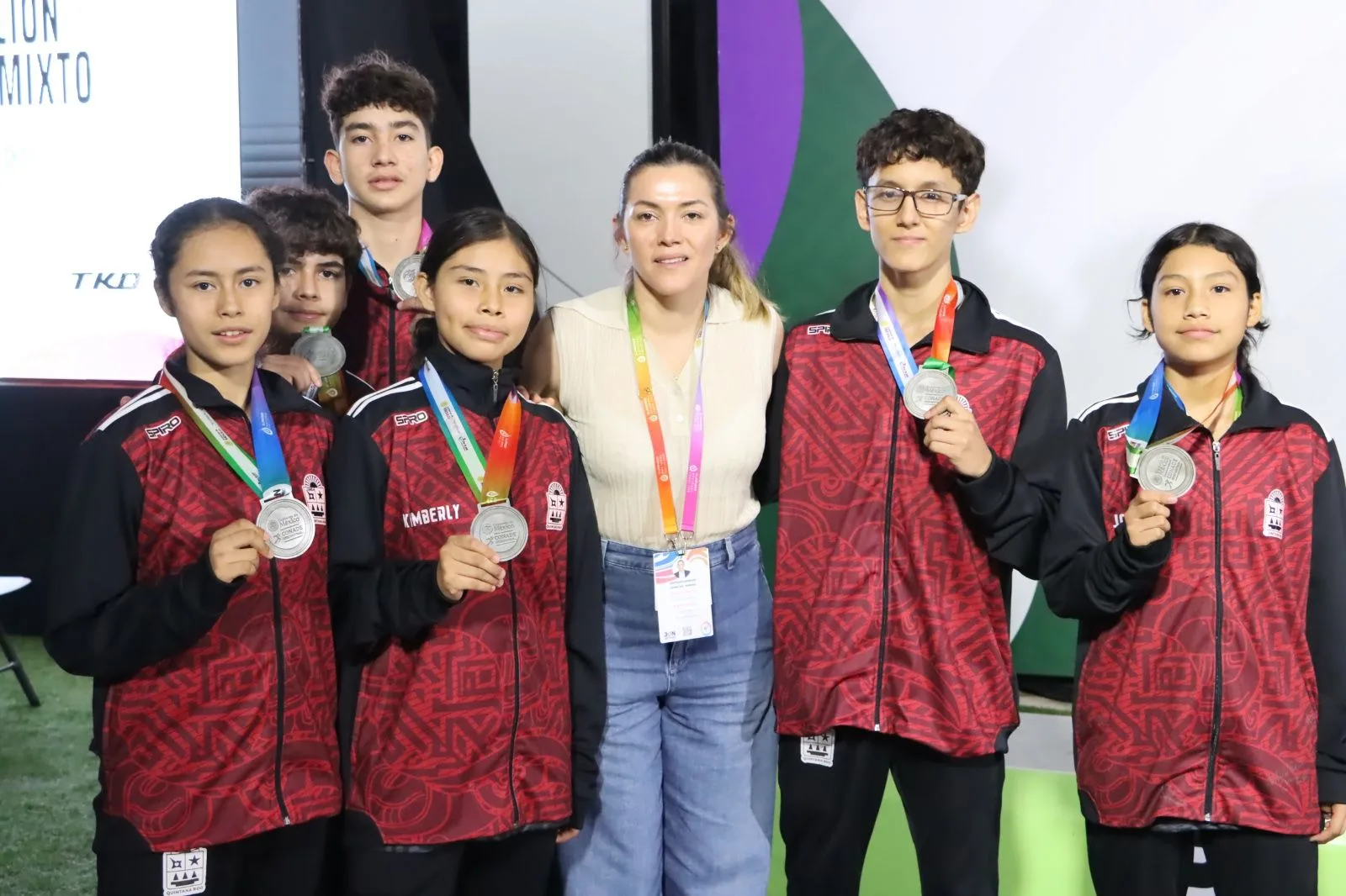 Quintana Roo destaca con medalla de plata y premio individual en taekwondo CONADE