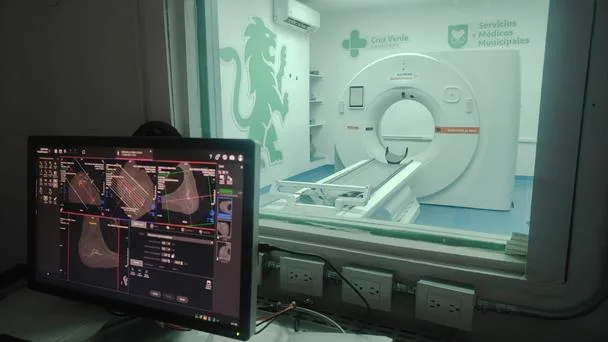 Reconocen déficit de médicos en Cruz Verde mientras avanzan remodelaciones en unidades