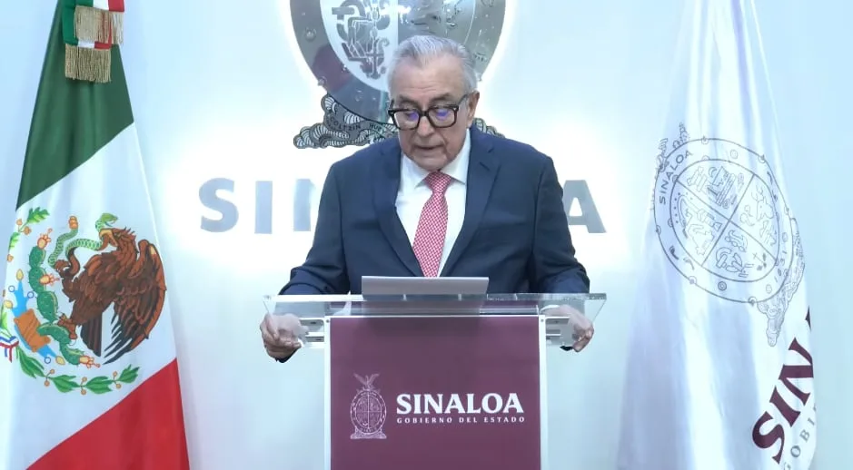 Rocha Moya formaliza licencia como gobernador; Morena la defiende mientras PRI reclama complicidad