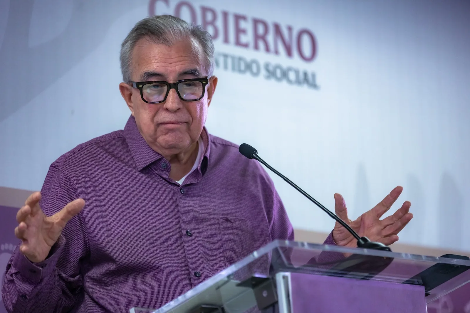 Rocha Moya solicita licencia como gobernador de Sinaloa mientras es investigado por la FGR
