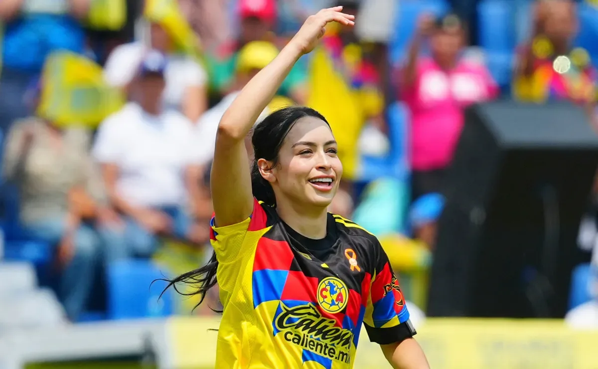 Scarlett Camberos alcanza el tercer lugar histórico de goleadoras en América Femenil
