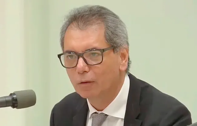 SHCP atribuye contracción económica a políticas comerciales estadounidenses y crisis en Medio Oriente