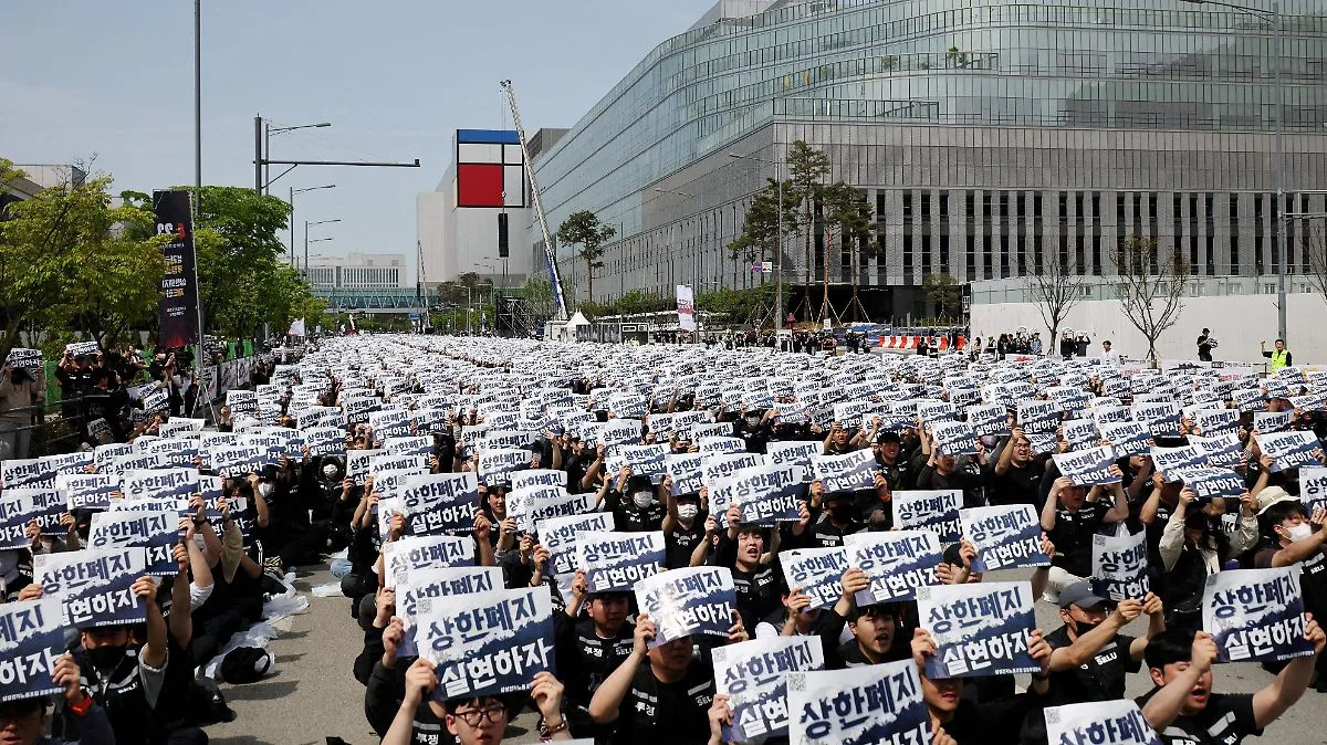Sindicato de Samsung reanuda negociaciones pero mantiene aviso de huelga