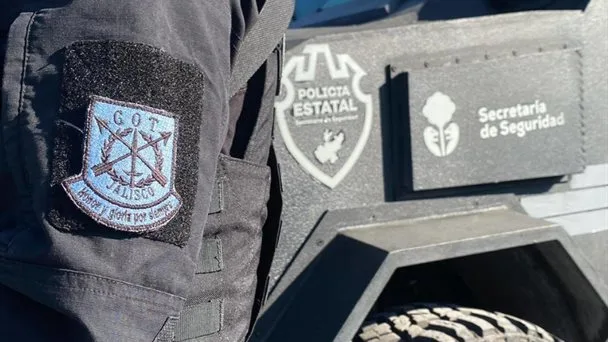 Suspenden a policías de El Salto tras disparos al aire en fiesta patronal