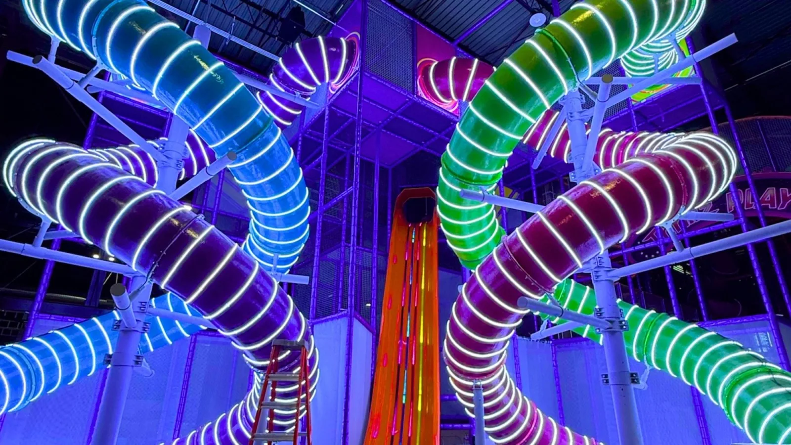 Thrillz revoluciona el entretenimiento con parque indoor de atracciones inéditas en EE.UU.