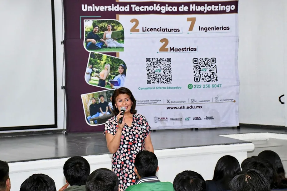 Universidad Tecnológica de Huejotzingo impulsa su oferta educativa en 90 bachilleratos