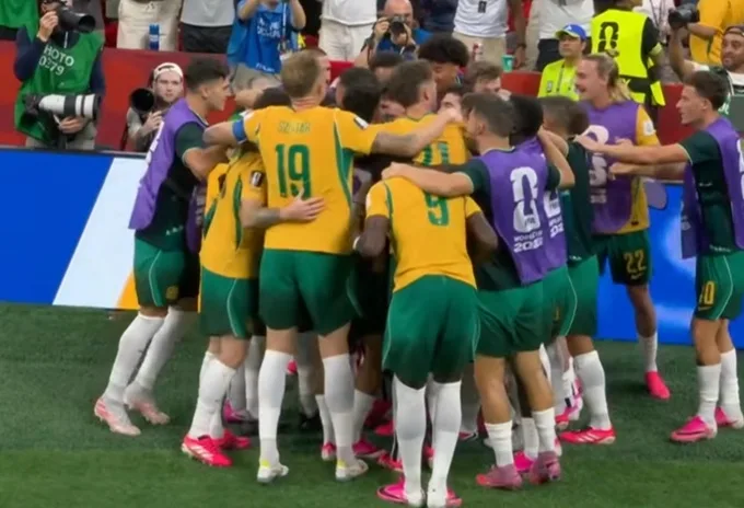 Australia sorprende y derrota a Turquía en la primera jornada del Mundial
