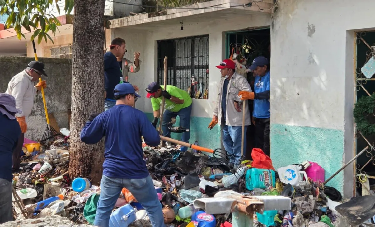 Avanzan operativos para eliminar acumulaciones de basura en Mérida y proteger la salud pública