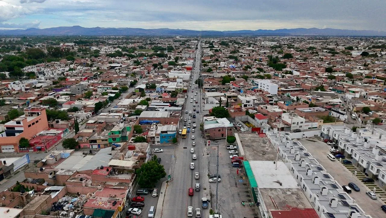 Avenida San Pedro se afianza como eje comercial y cultural en Soledad de Graciano Sánchez