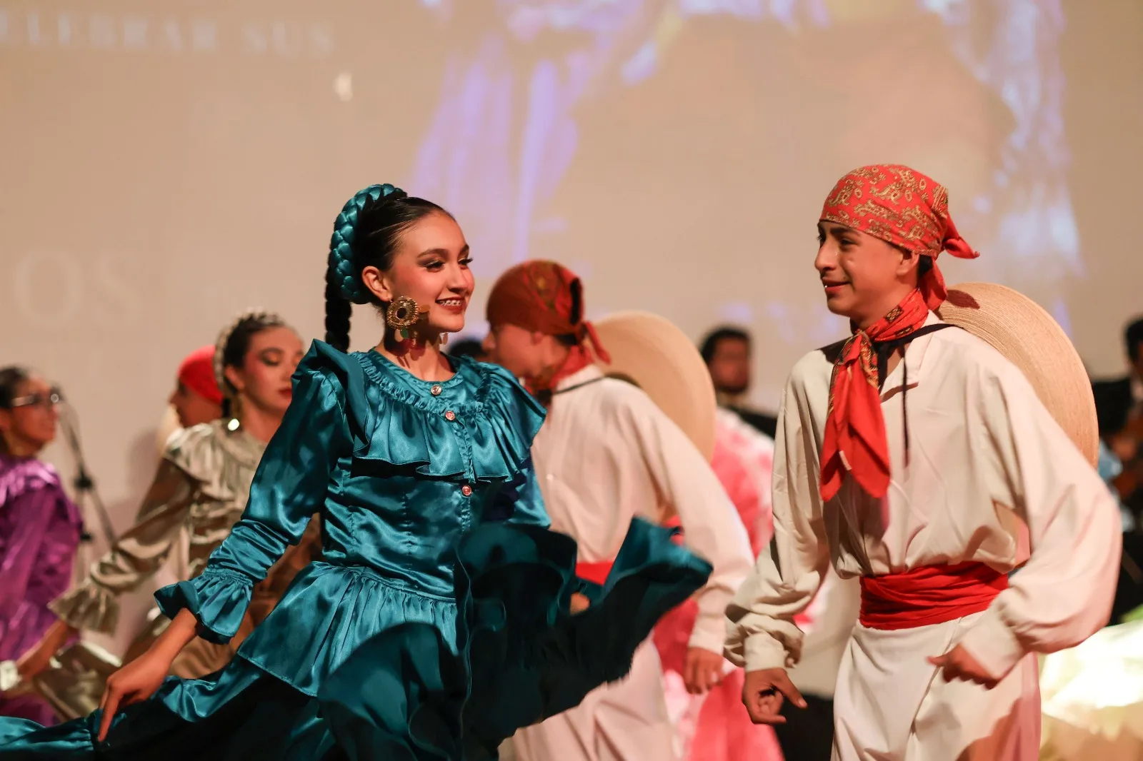 Compañía Témari celebra 20 años difundiendo la danza folklórica mexicana en Juárez
