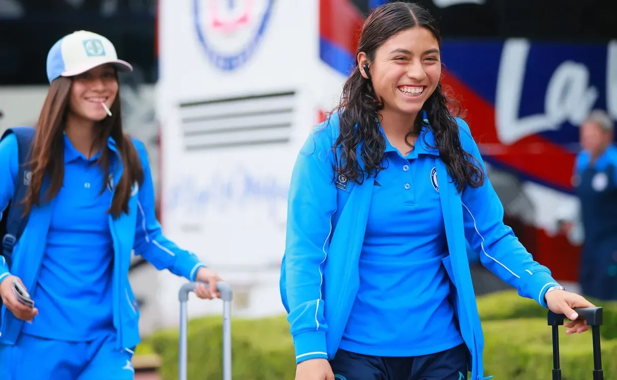 Cruz Azul femenil confirma salida de Diana Salmorán y alerta posible despedida de Karol Arcanjo