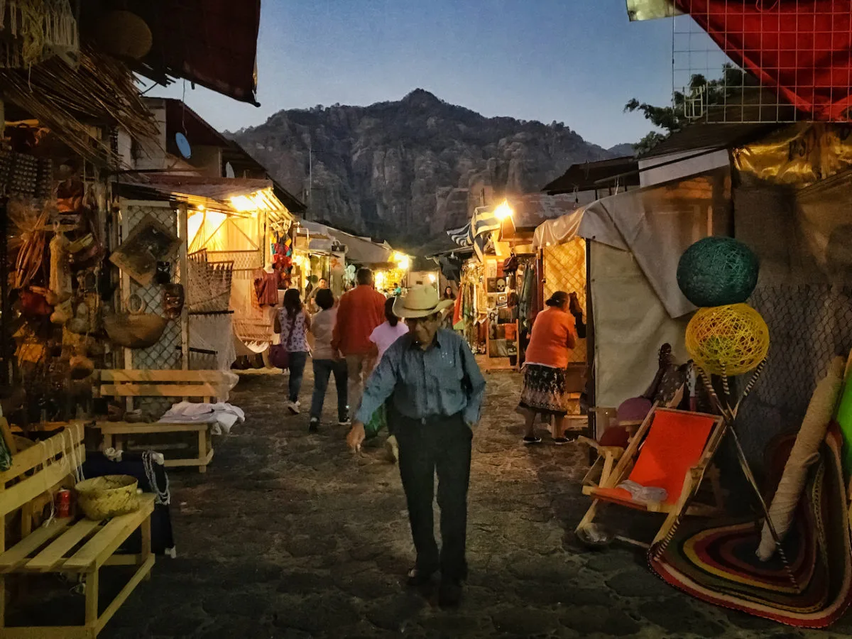Descubre la magia nocturna de Tepoztlán, el Pueblo Mágico más encantador de México