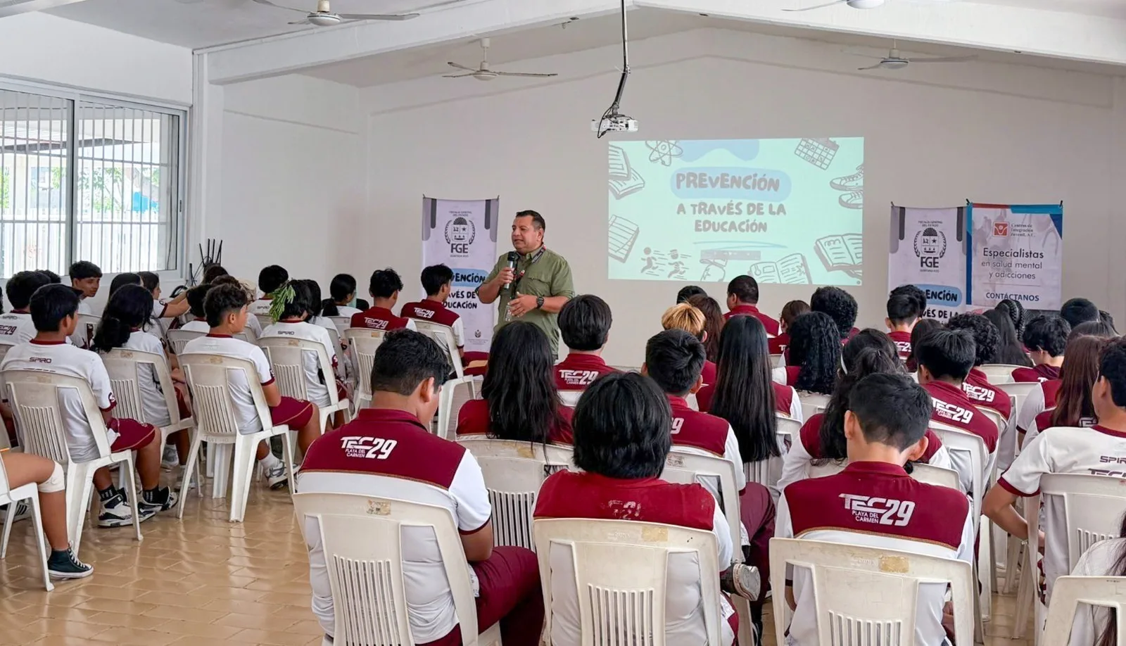 Detienen a 30 personas por venta de drogas cerca de escuelas en Quintana Roo