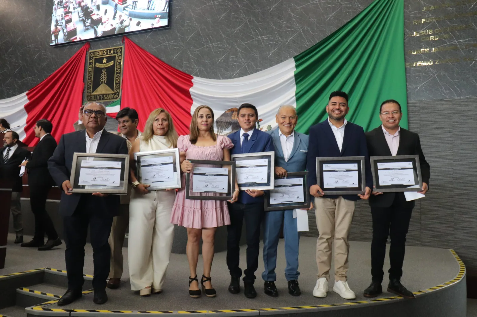Diputados reconocen a nueve periodistas con el Premio al Mérito Periodístico 2026 en Morelos