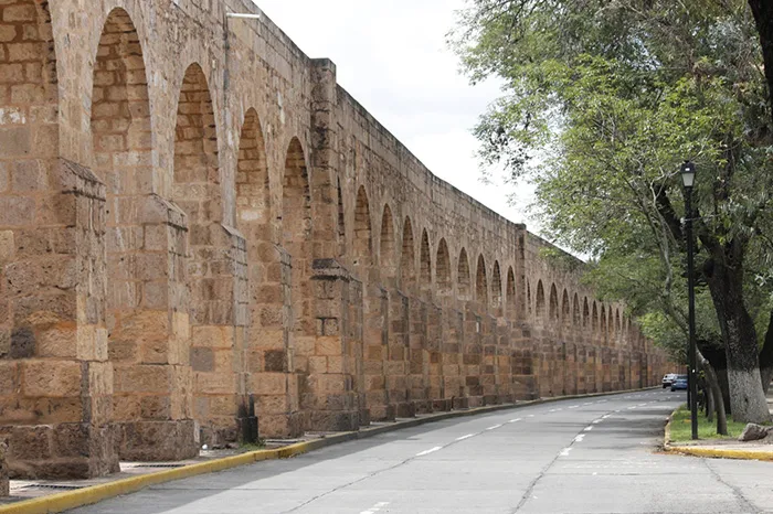El Acueducto de Morelia: historia, arquitectura y legado de cantera rosa