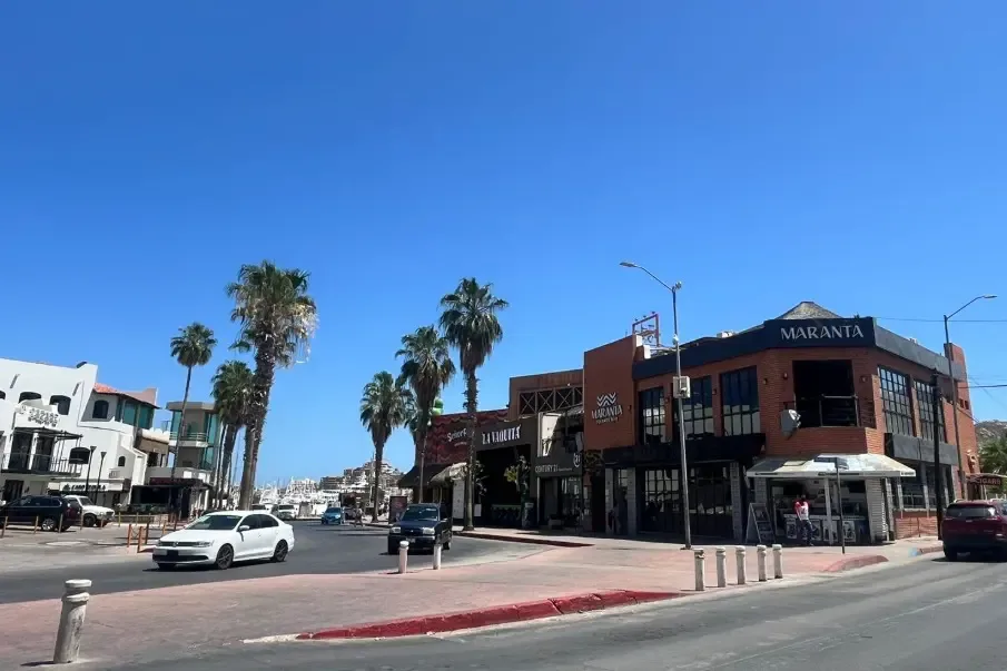 Establecimientos en Cabo San Lucas listos para transmitir el Mundial 2026 con permiso del IMPI