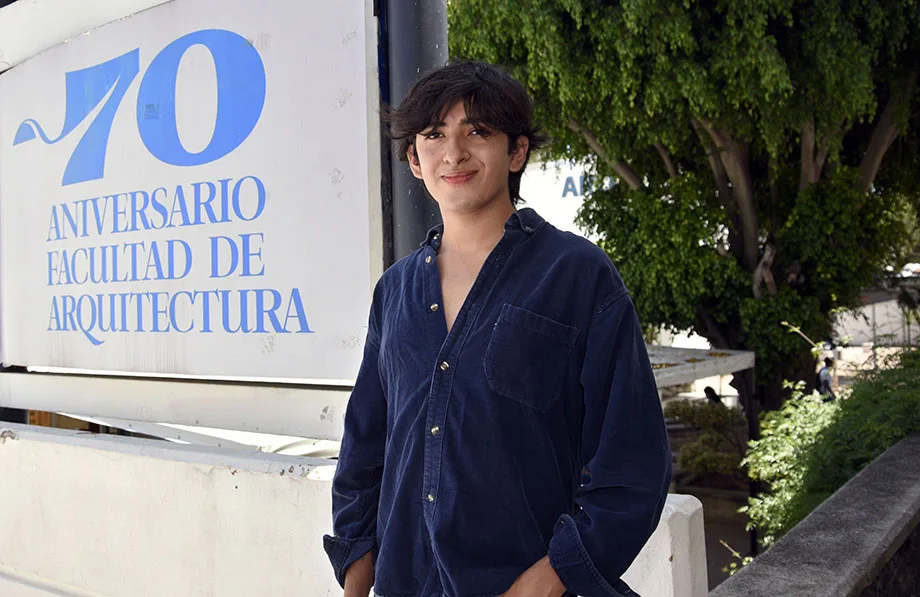 Estudiante de la BUAP gana concurso internacional de cartel inspirado en Antonio Machado