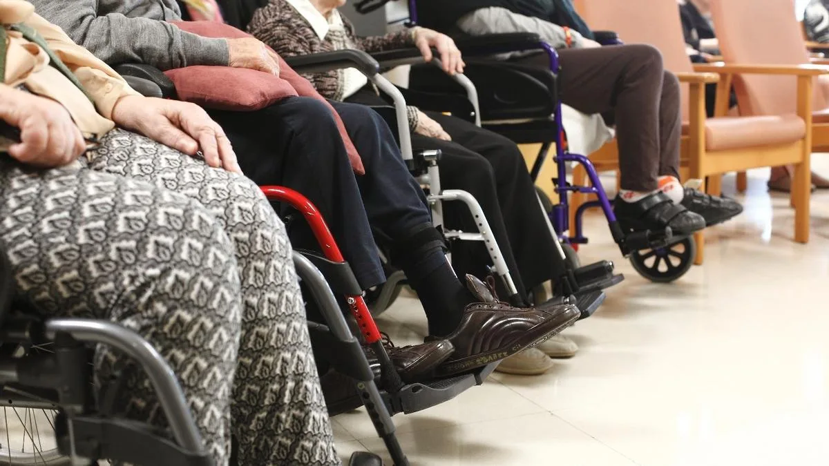 Extremadura acumula retrasos y fallecimientos en la lista de espera del sistema de dependencia