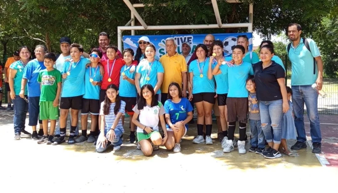 Finaliza el torneo escolar de futbolito que fomenta valores y hábitos saludables