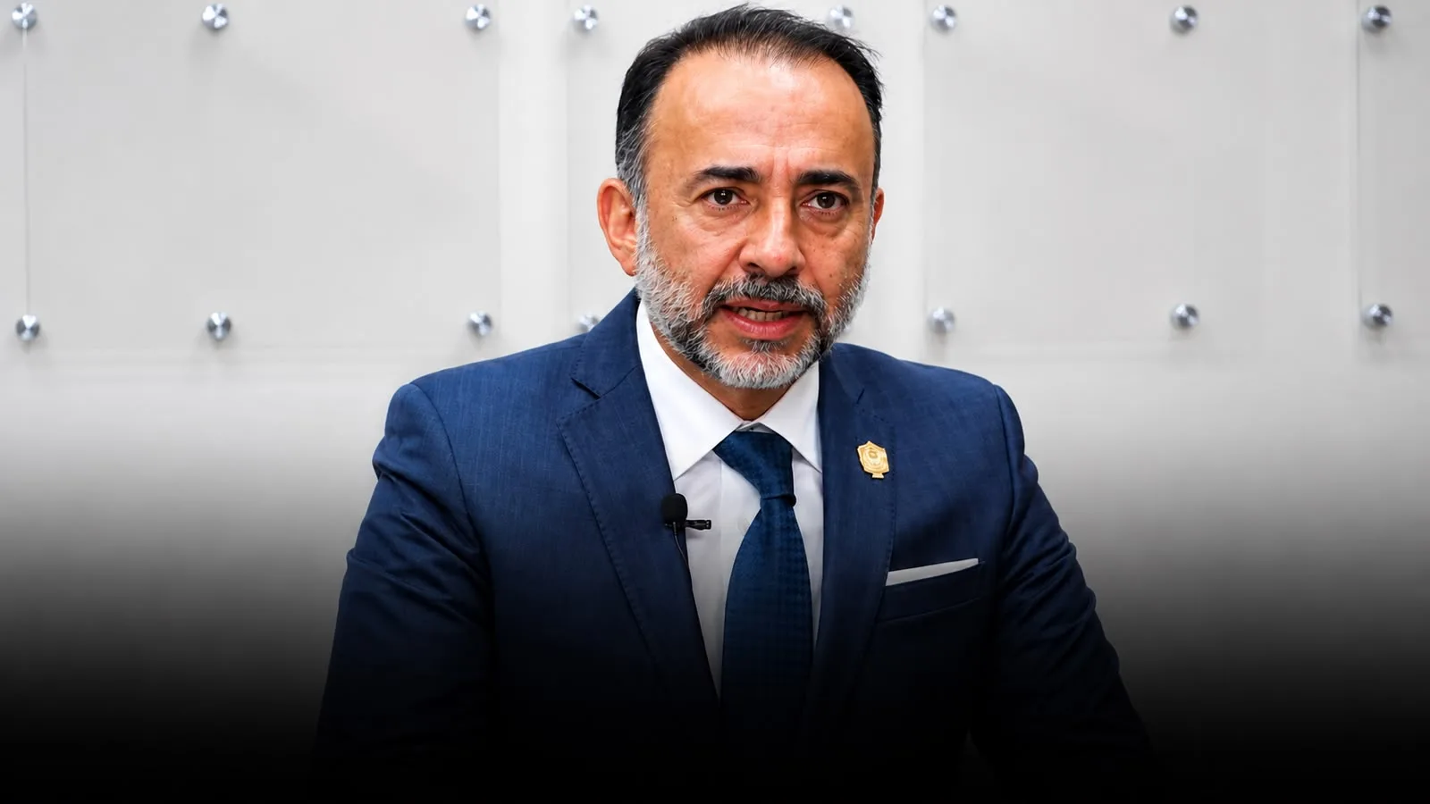 Fiscalía imputa al alcalde de Metepec y a dos escoltas por abuso de autoridad y lesiones