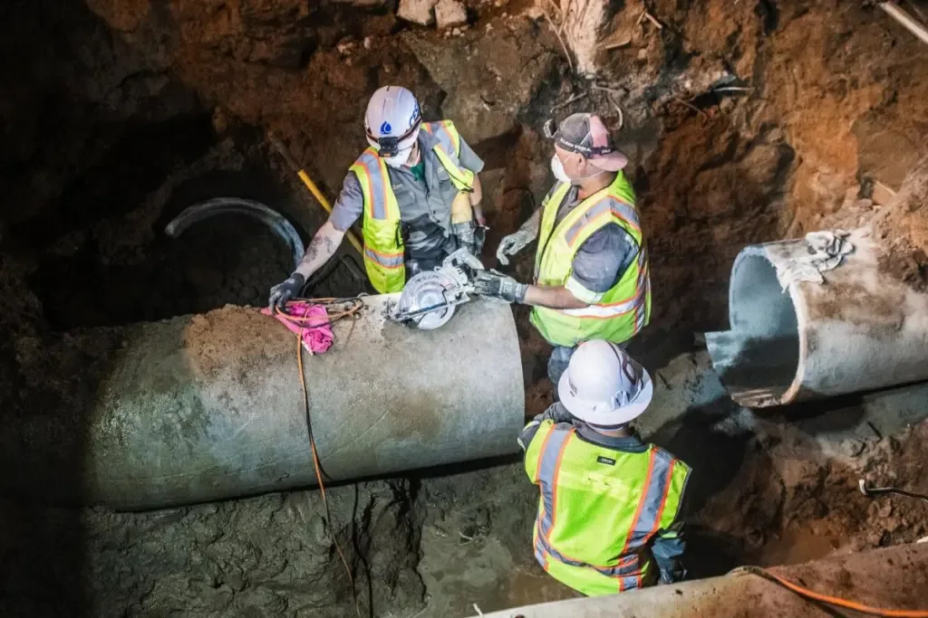 Fugas y obras mantienen sin agua a numerosas colonias de Tijuana durante el fin de semana