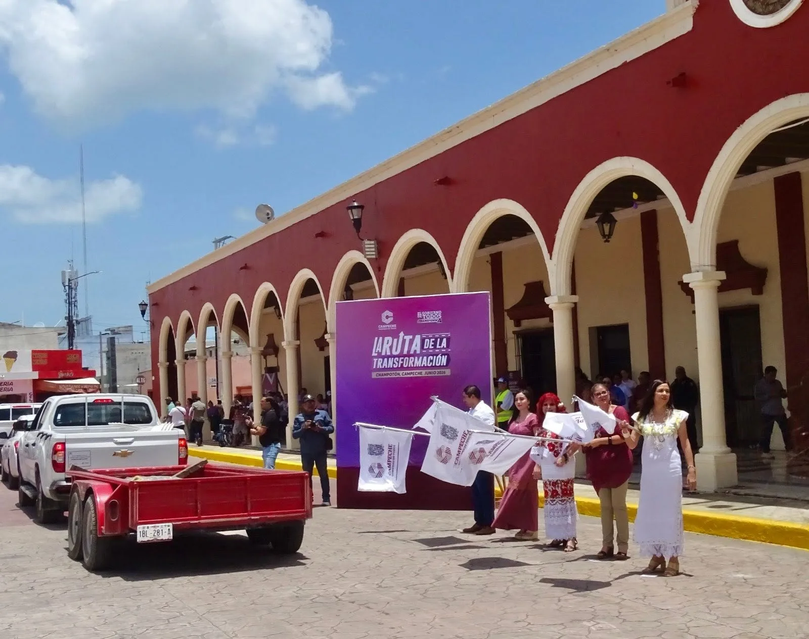 Gobierno estatal lleva programa de servicios y obras a Escárcega para mejorar calidad de vida