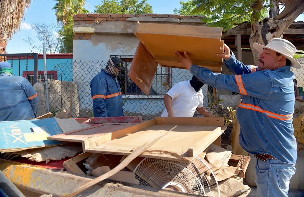 Hermosillo impulsa jornadas de descacharre para eliminar criaderos de mosquitos en zonas urbanas y rurales