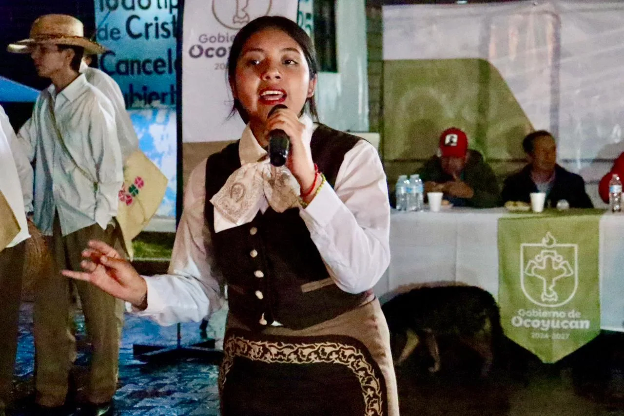 Inauguran electrificación de calles en colonia Santa Lucia de Ocoyucan