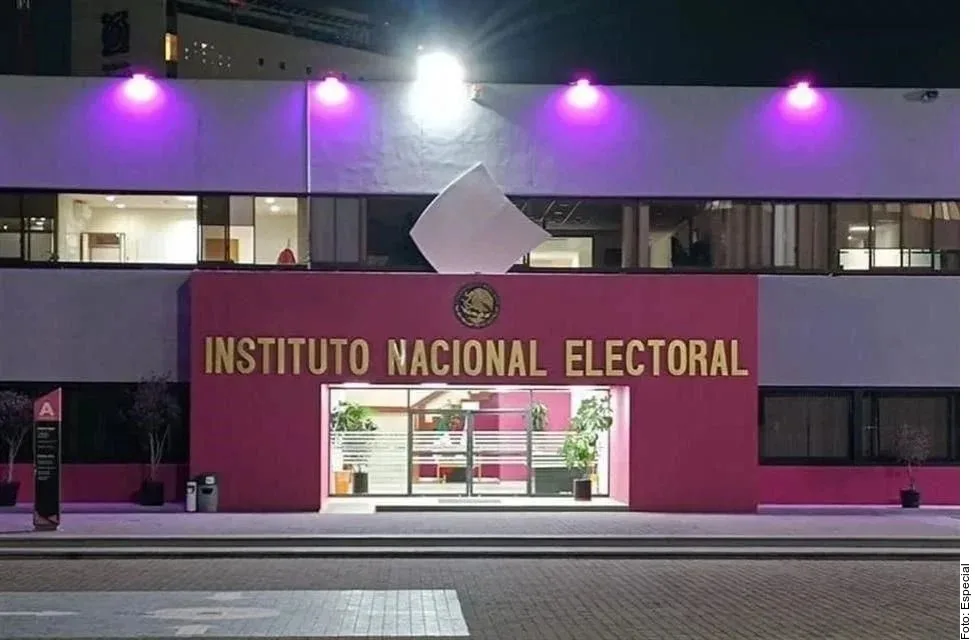 INE impone multas millonarias a cuatro grupos aspirantes a partido político por irregularidades financieras