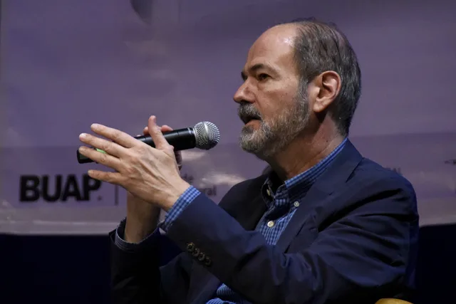 Juan Villoro presenta “Los héroes numerados”, un análisis cultural y social del fútbol mexicano