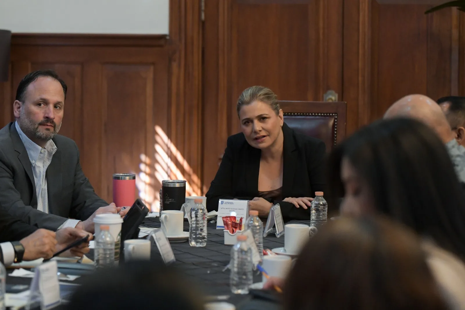 Maru Campos lidera reunión para evaluar avances en seguridad y protección a mujeres en Chihuahua