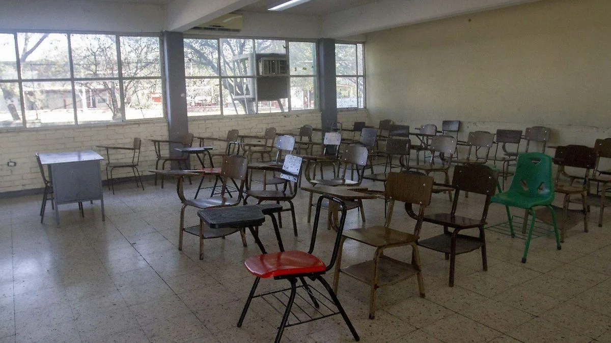 Más de 1,4 millones de alumnos suspenden clases por paro de la CNTE en México