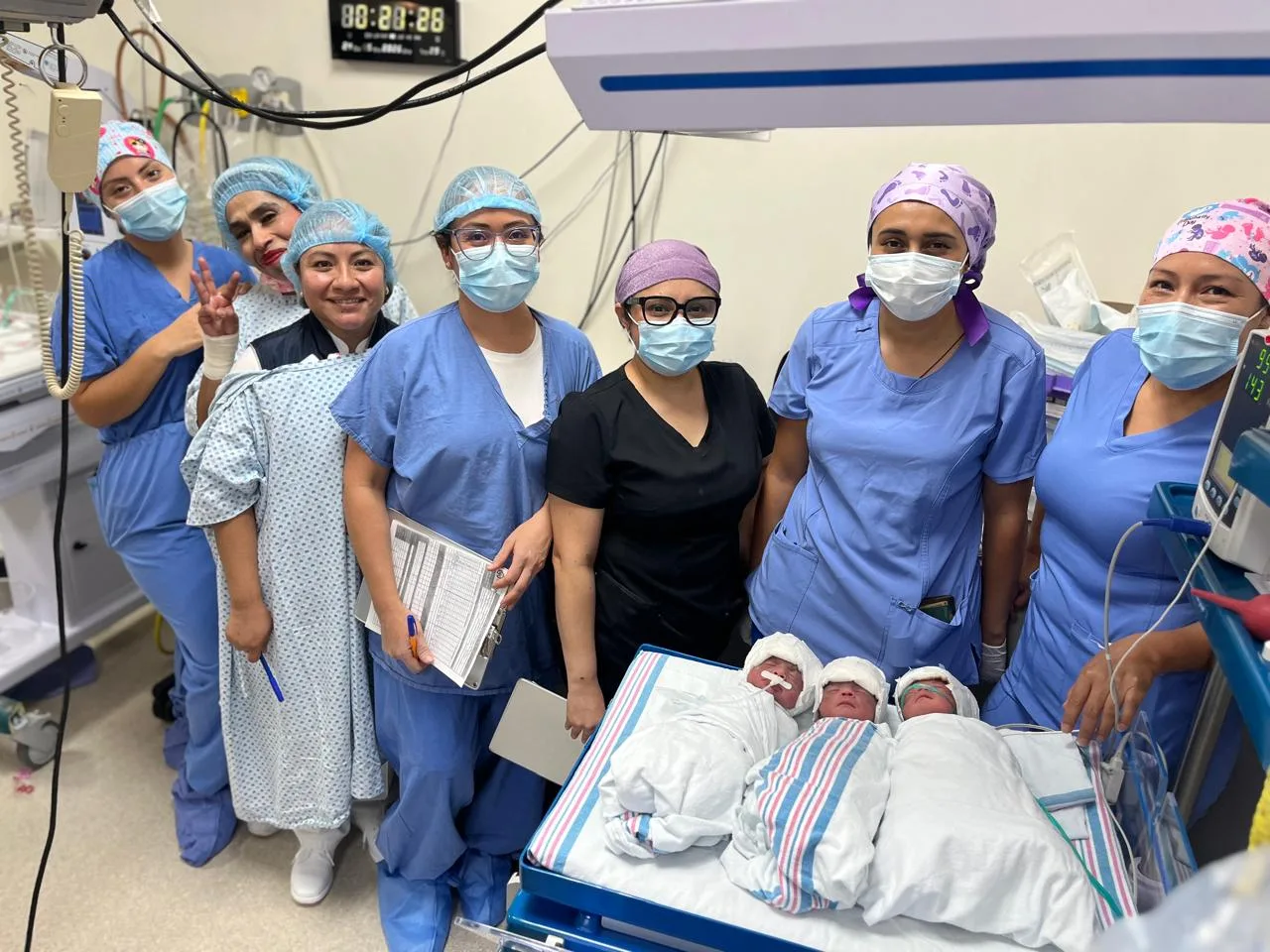 Nacen trillizos en San Luis de la Paz tras parto coordinado de equipo médico