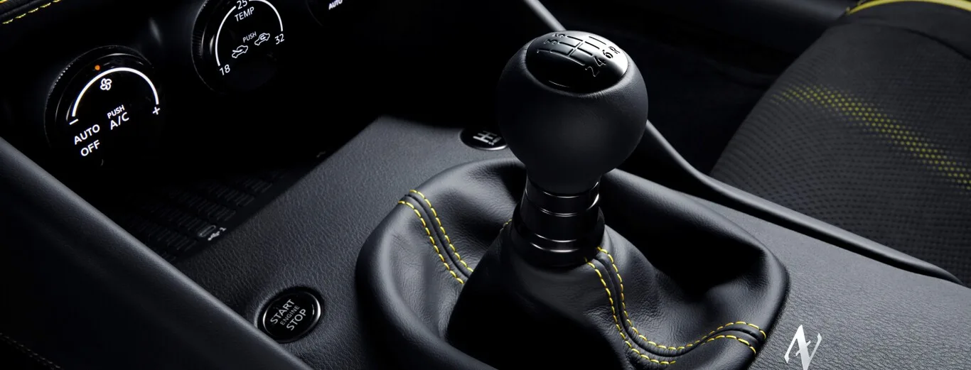 Nissan confirma el regreso de la caja manual ante la creciente demanda de conductores